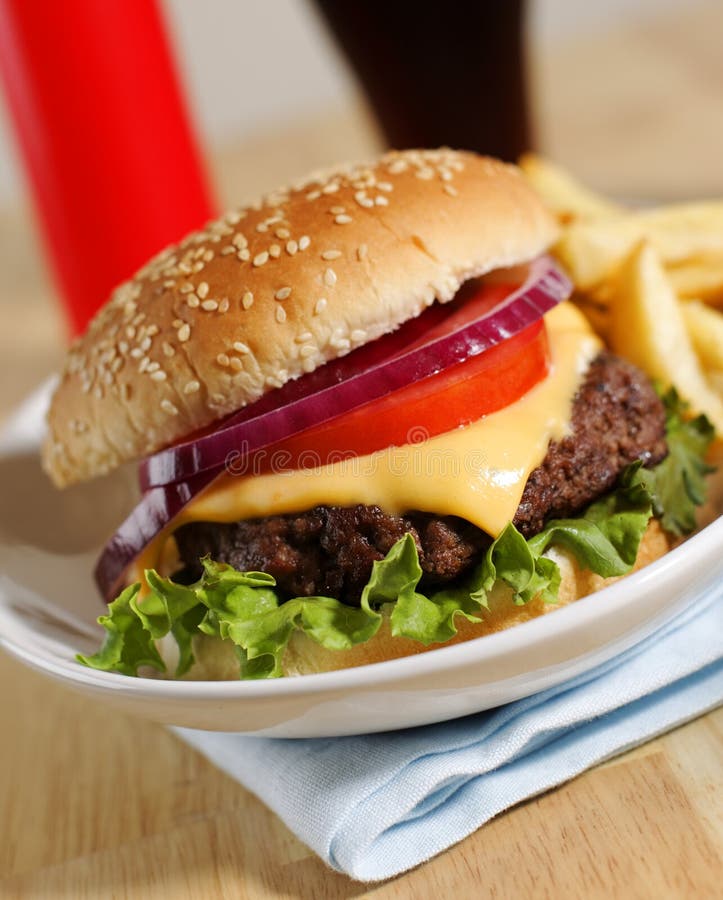 Cheeseburger dinner