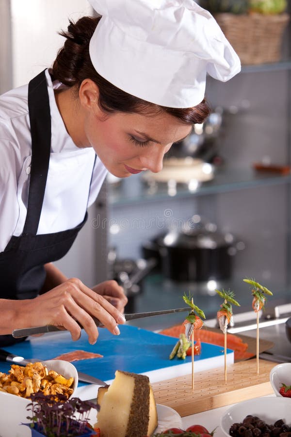 Chef styling an amuse