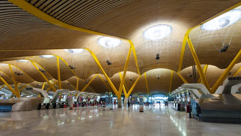 Chek-in hall of Barajas Airport