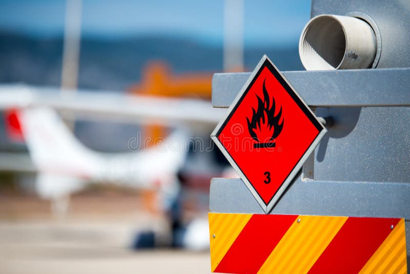 Chemical hazard, flammable liquids.