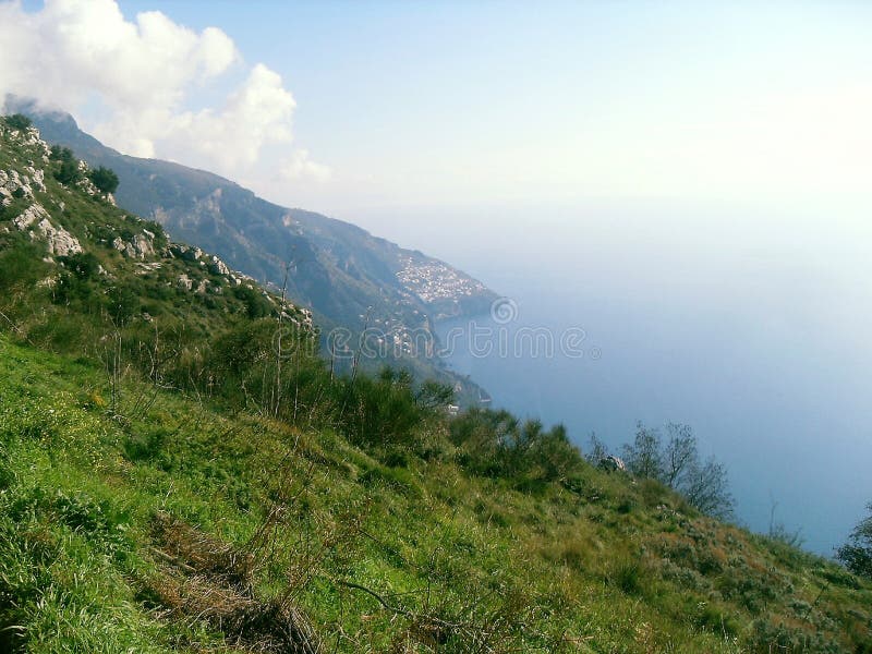Chemin des dieux dans la lessive Italie images stock Chemin des dieux dans la lessive Italie images stock