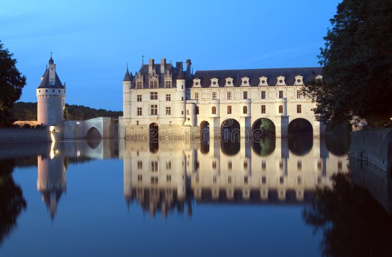 Chenonceau e al crepuscolo.