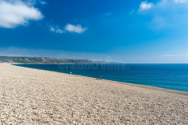 File:The Chesil Beach from Portland, Dorset (20242208721).jpg - Wikimedia  Commons