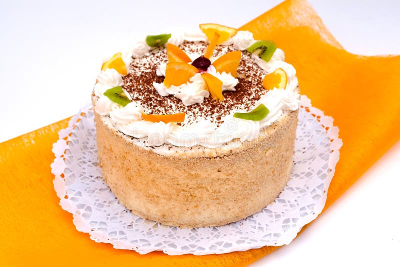 Chesnut cake with fruits