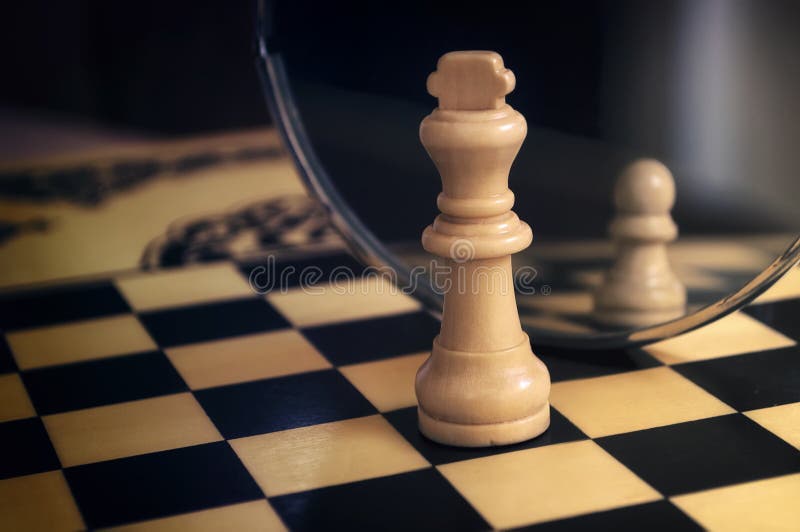 Chess Queen Reflection Mirror HD Mirror Wallpapers