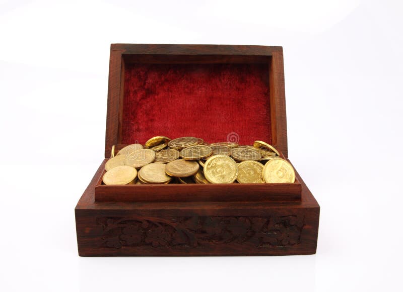 Open treasure chest filled with golden coins, gold - Stock Illustration  [61303996] - PIXTA