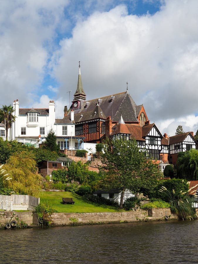 CHESTER CHESHIRE/UK SEPTEMBER 16 Houses Along the River Dee