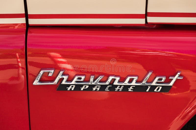 Chevrolet apache num carro na alemanha siege imagens de stock royalty free Chevrolet apache num carro na alemanha siege imagens de stock royalty free
