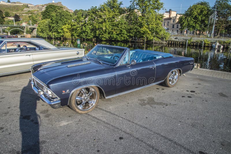 Every Wednesday during the months of May to August there is a veteran car meeting with American cars at the fish market in Halden, Norway. Every Wednesday during the months of May to August there is a veteran car meeting with American cars at the fish market in Halden, Norway