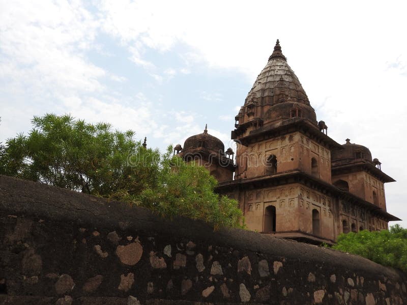Chhatri, σαφής ημέρα, Orchha, Madhya Pradesh, Ινδία στοκ εικόνες Chhatri, σαφής ημέρα, Orchha, Madhya Pradesh, Ινδία στοκ εικόνες