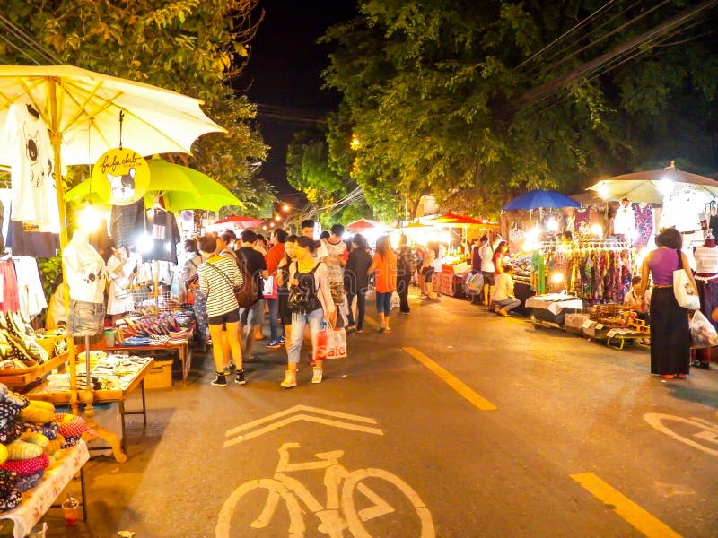 tourist market chiang mai