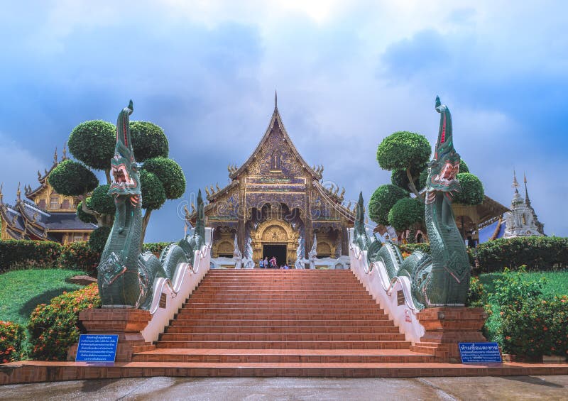CHIANG MAI, TAJLANDIA - 20 Sierpień, 2017: Zakaz meliny świątynia jest Tajlandzkim świątynią który lokalizuje w północnej części obraz royalty free CHIANG MAI, TAJLANDIA - 20 Sierpień, 2017: Zakaz meliny świątynia jest Tajlandzkim świątynią który lokalizuje w północnej części obraz royalty free