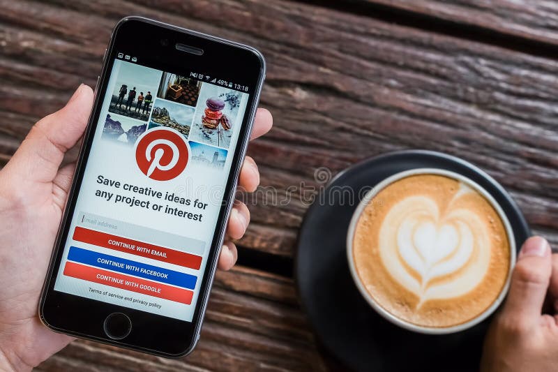 CHIANGMAI TAJLANDIA, CZERWIEC, - 4, 2016: Peryskopu app nazwy użytkownika ekran o obraz stock CHIANGMAI TAJLANDIA, CZERWIEC, - 4, 2016: Peryskopu app nazwy użytkownika ekran o obraz stock