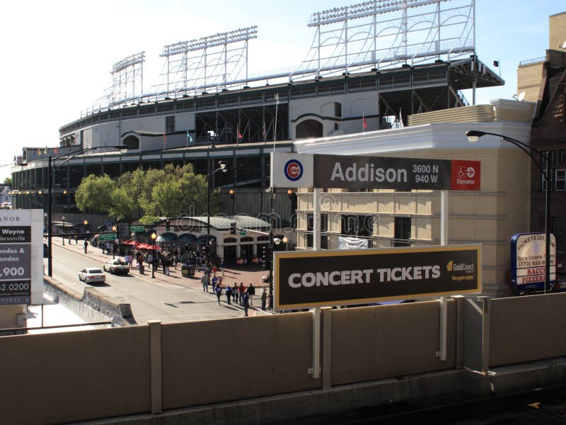 chicago ctagröngölingar field stationen wrigley arkivbild chicago ctagröngölingar field stationen wrigley arkivbild
