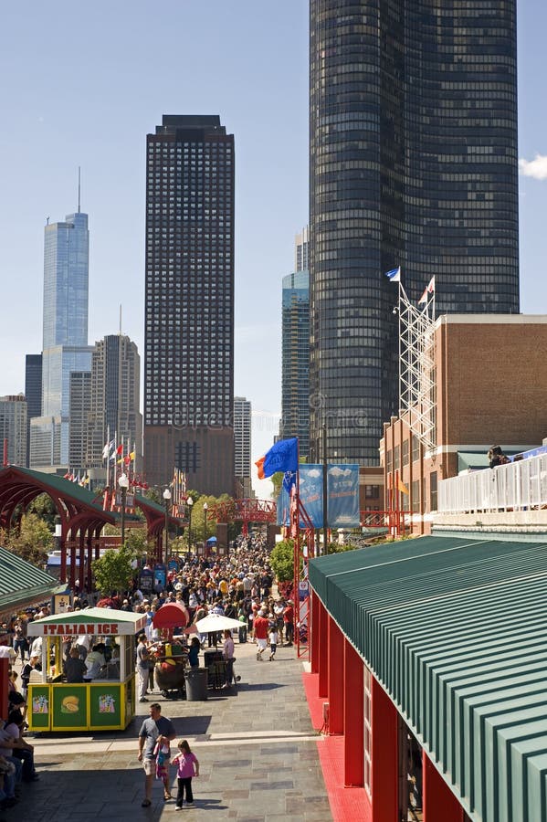 Chicago marynarki wojennej mola linia horyzontu zdjęcie stock