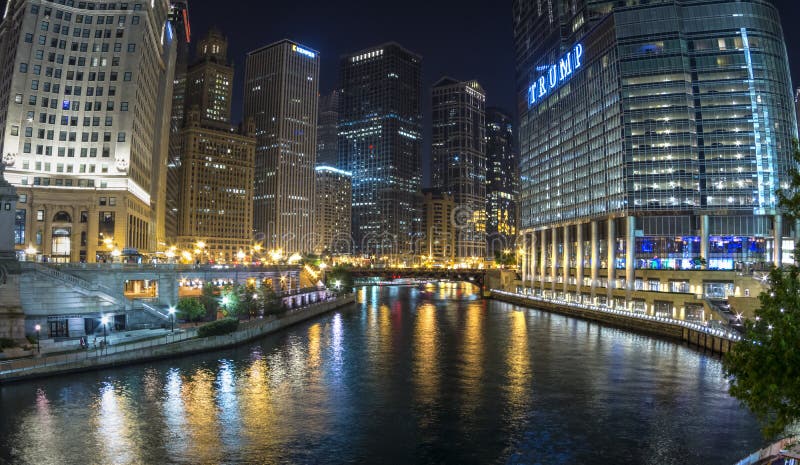 Chicago River panoramic at night