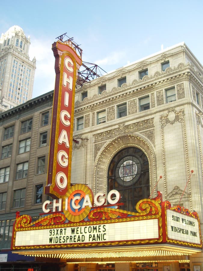 Chicago Theater editorial stock photo. Image of arts, house 3976193