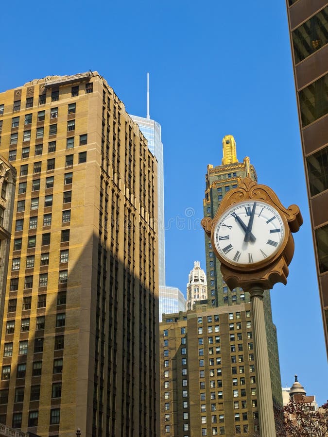 Chicago Landmark clock in stock image. Image of store 27013541