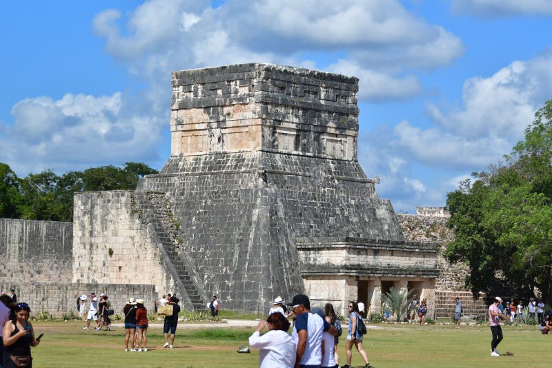 Chichen Itza Archaeological Complex-architectural Details-Yucatan ...