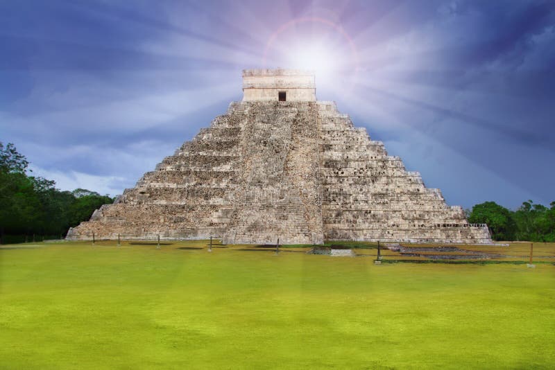Chichen Itza Kukulcan Mayan temple sun beam