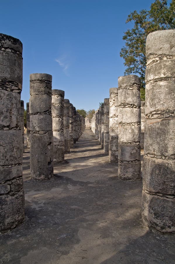 chichen ратники виска Мексики itza стоковое фото rf chichen ратники виска Мексики itza стоковое фото rf