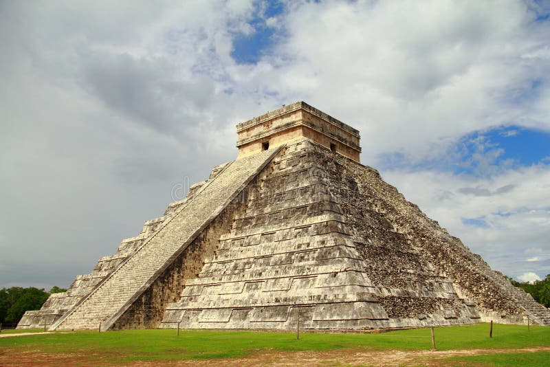 Principale piramide da archeologico pagine da conosciuto come castello.