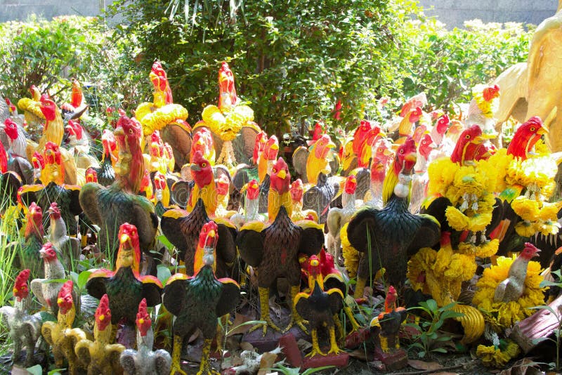 Chicken group statue for fulfill one's vow