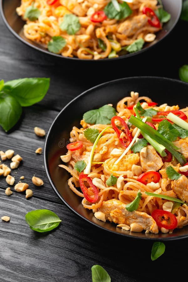 Chicken Pad Thai with Eggs, Bean Sprouts, Peanuts and Spring Onion