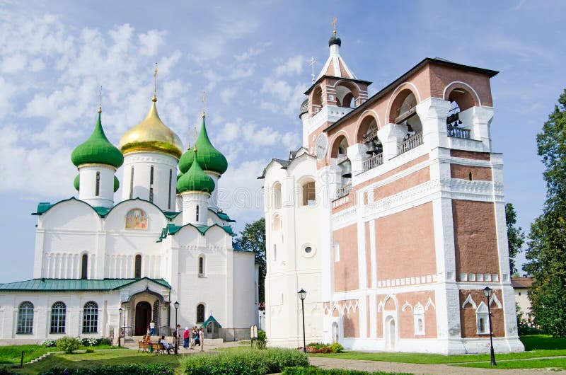Chiesa antica in Suzdal fotografie stock Chiesa antica in Suzdal fotografie stock