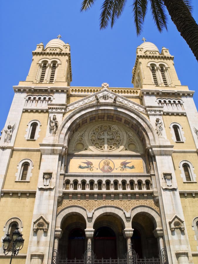 Chiesa cattolica fotografia stock. Immagine di carthage 5012922