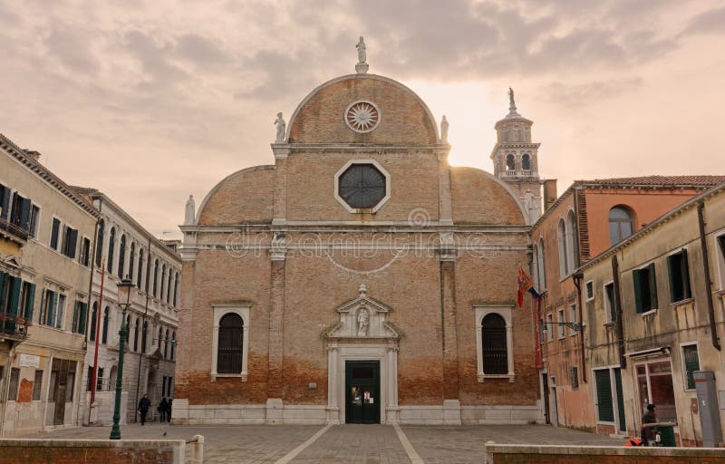 Dei Carmini Dorsoduro Venezia Italia Di Rio Alla Luce Di Sera Fotografia Stock Immagine Di Italiano Storico