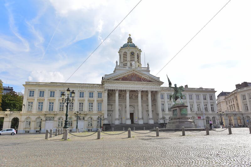 Chiesa neoclassica di Jacques-sur-Coudenberg del san situata nel quadrato storico del posto Royale a Bruxelles immagini stock Chiesa neoclassica di Jacques-sur-Coudenberg del san situata nel quadrato storico del posto Royale a Bruxelles immagini stock