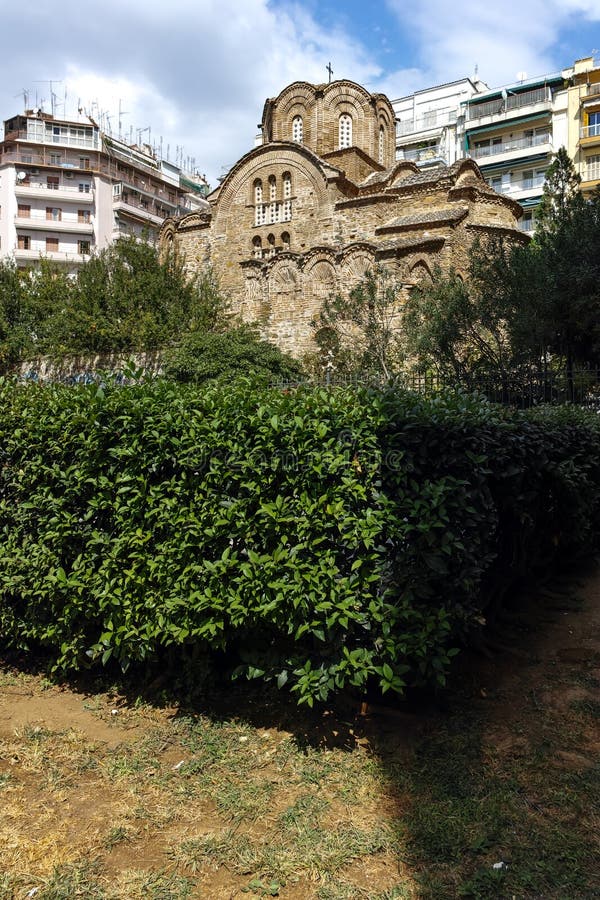 Chiesa ortodossa bizantino della st Panteleimon nel centro della città di Salonicco fotografie stock Chiesa ortodossa bizantino della st Panteleimon nel centro della città di Salonicco fotografie stock