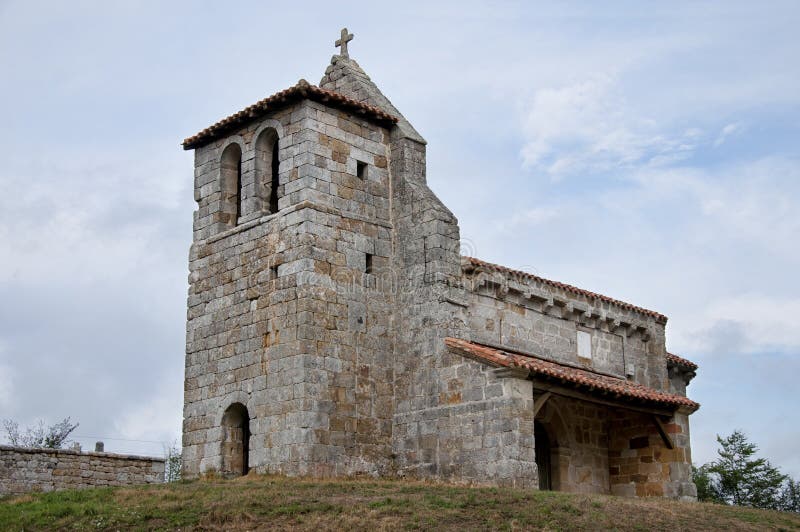Chiesa romanica fotografie stock libere da diritti Chiesa romanica fotografie stock libere da diritti