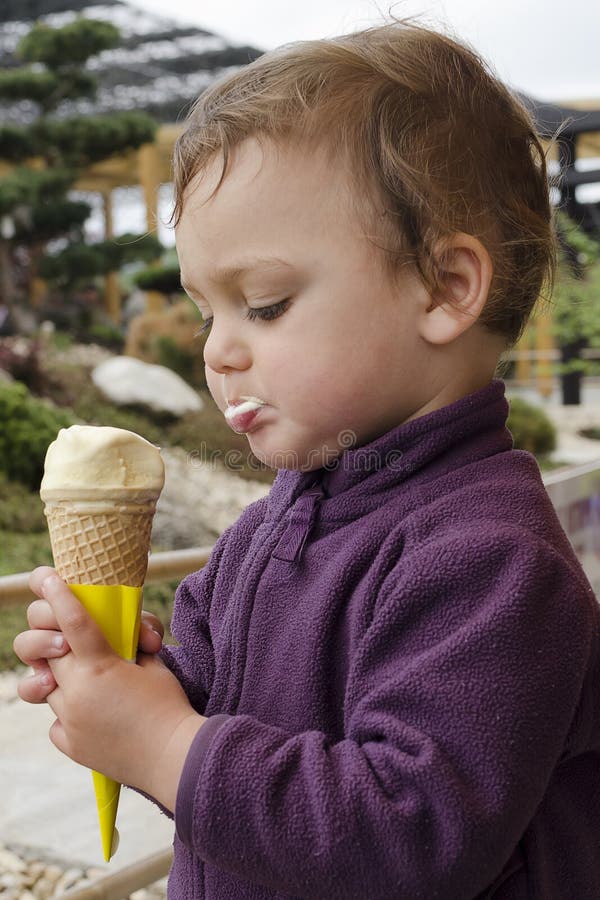 Child with ice cream