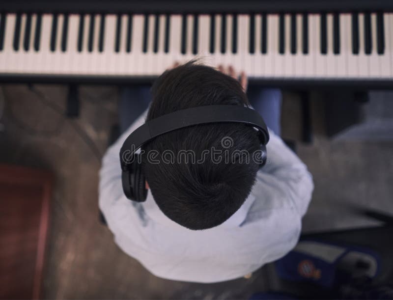 1,236 Piano Online Stock Photos - Free & Royalty-Free Stock Photos from  Dreamstime