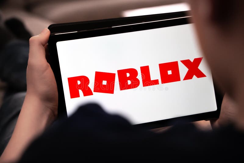 Roblox Game App On Smartphone Screen Foto stock 1996308800