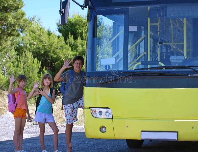 Children and yellow school bus