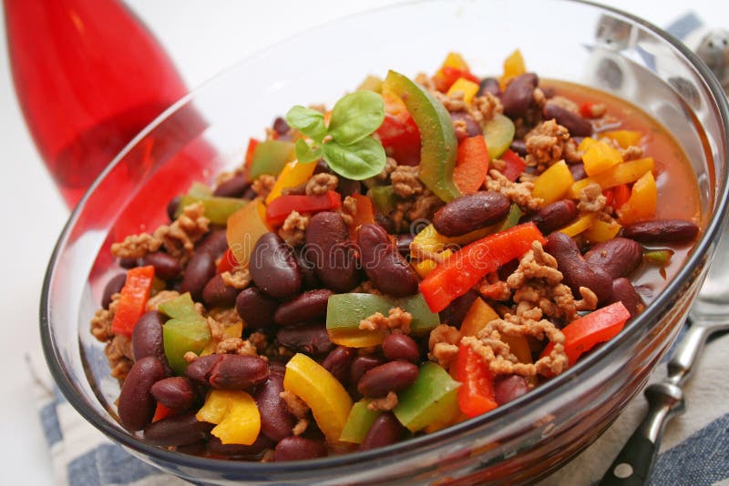 Chili con carne with kidney beans and paprika