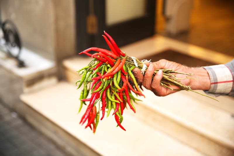 Chili Pepper Seller à Istanbul Beyoglu photographie stock Chili Pepper Seller à Istanbul Beyoglu photographie stock