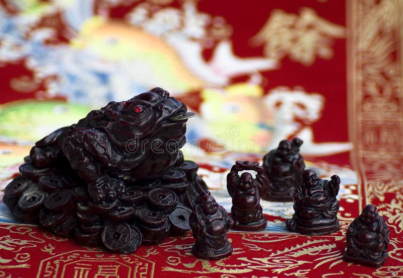 China frog and five buddhas monks