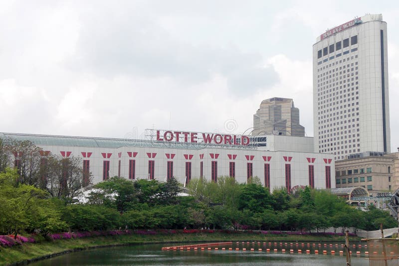 Louis Vuitton Seoul Lotte Jamsil Men store, Korea