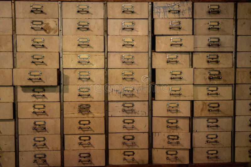 Chinees geneeskunde houten kabinet, plank, uitstekende Chinese lade, hij stock foto Chinees geneeskunde houten kabinet, plank, uitstekende Chinese lade, hij stock foto