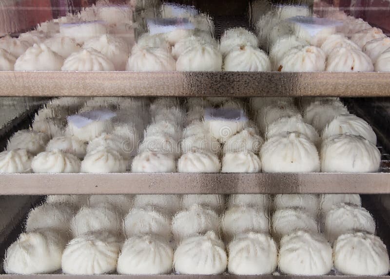 Chinees stoombroodje in voedselvertoning stock foto Chinees stoombroodje in voedselvertoning stock foto
