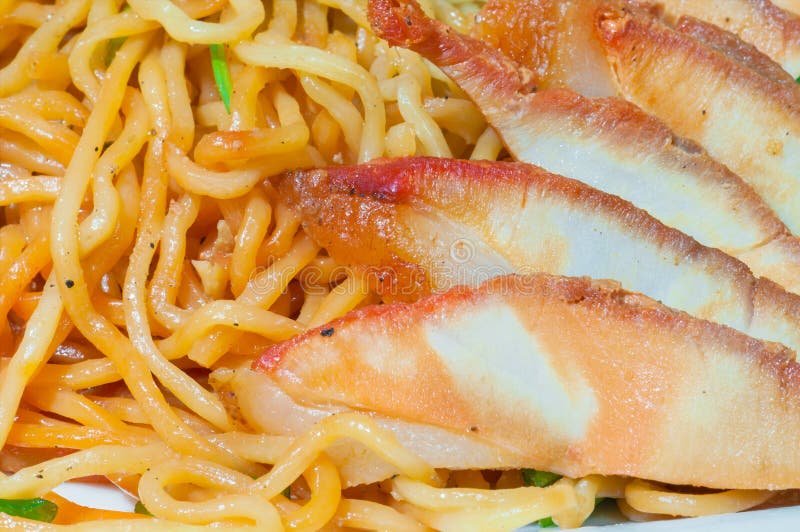 Chinese egg noodles stock photo. Image of vegetable, lunch 33242876