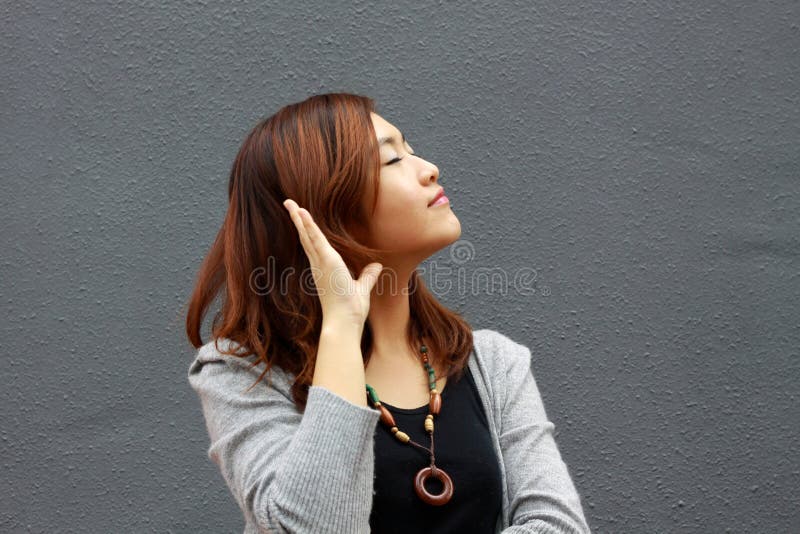 A Chinese girl who is hearing the voice