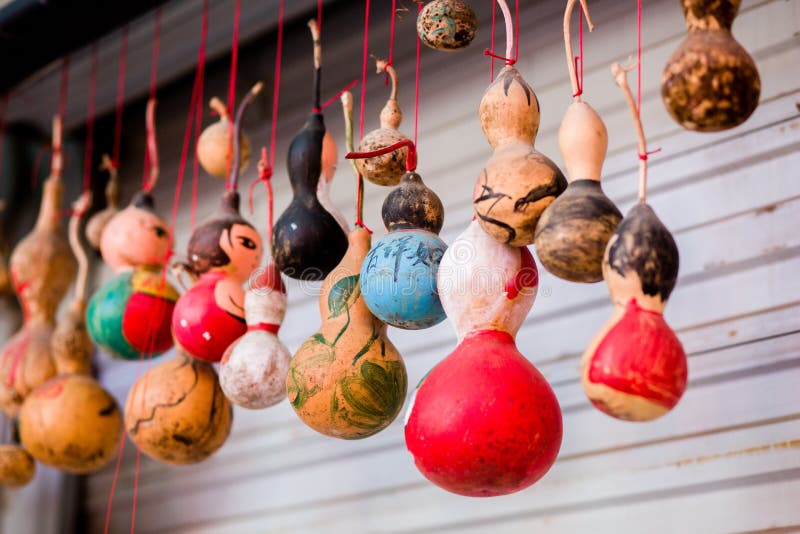 Chinese hand-painted Art gourd. Chinese hand-painted Art gourd