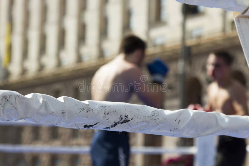 Chinese kinderen KONGFU Strijd in de ring abstract onscherp beeld royalty-vrije stock foto's Chinese kinderen KONGFU Strijd in de ring abstract onscherp beeld royalty-vrije stock foto's