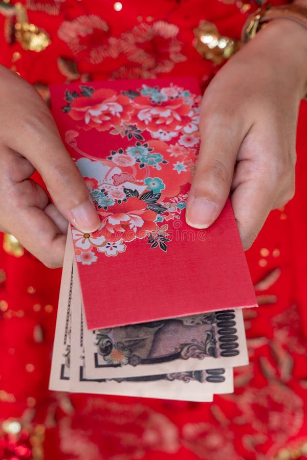 how much red packet to give for chinese new year