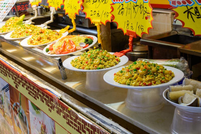 Chinese street food. Street trading. Chinese kinds of fresh seafood at an asian seafood market in Sanya, Hainan province, China. royalty free stock photos Chinese street food. Street trading. Chinese kinds of fresh seafood at an asian seafood market in Sanya, Hainan province, China. royalty free stock photos